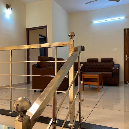 Vila Pullad Aranmula Exteriér fotografie