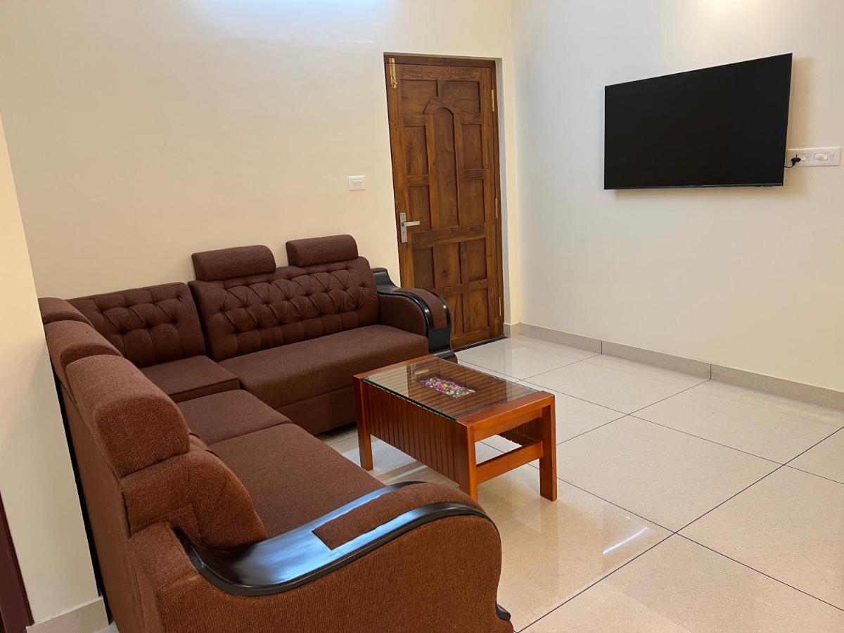 Vila Pullad Aranmula Exteriér fotografie